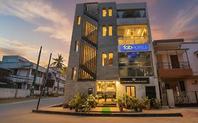 Fabhotel Corporate Crown - Nr Jyoti Nivas University